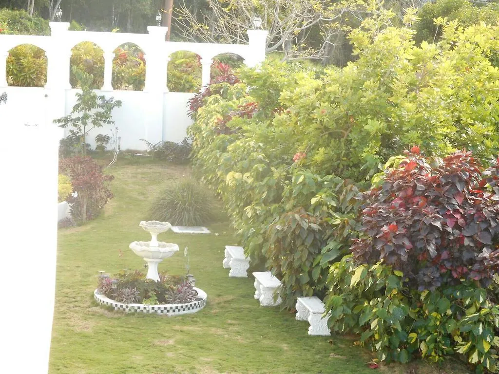 Royal Vista Villa Duncans