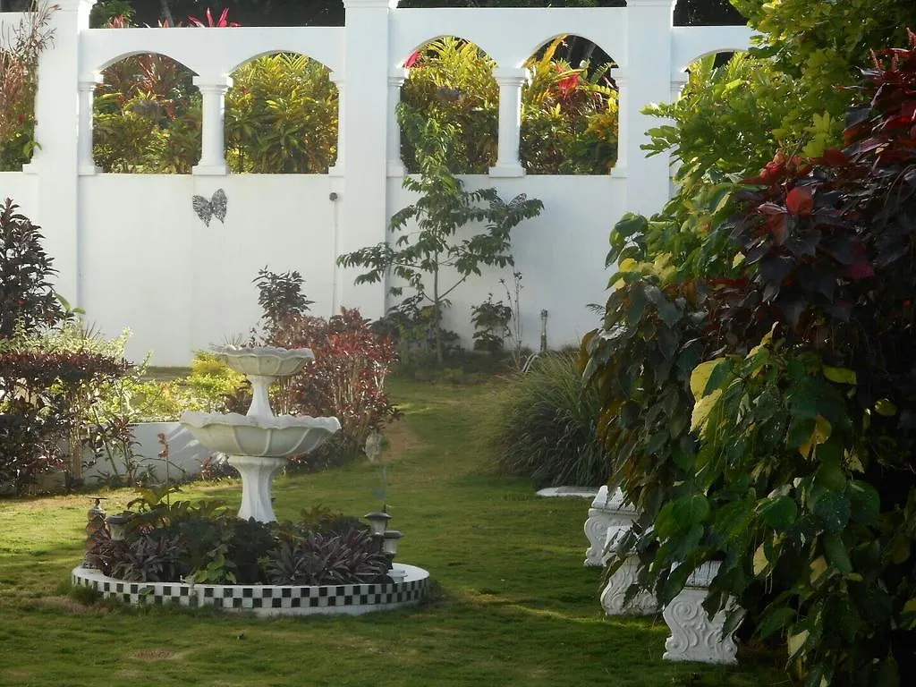 Royal Vista Villa Duncans